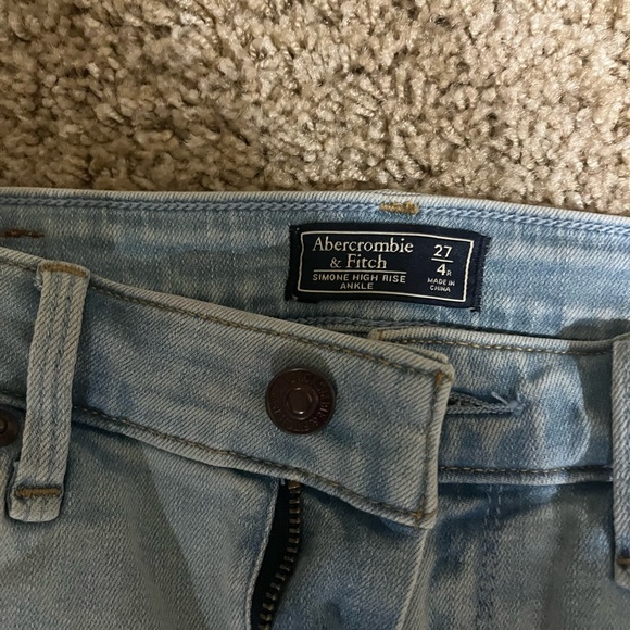 Brand new, never worn - Picture 3 of 3